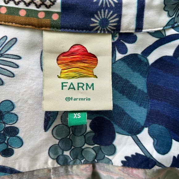 Farm Rio Mixed Scarfs Printed Button Front Top - Picture 8 of 11